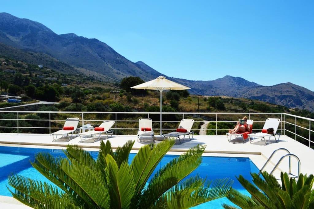 Villa Vuna - Private Pool -Sea View La Canea Esterno foto